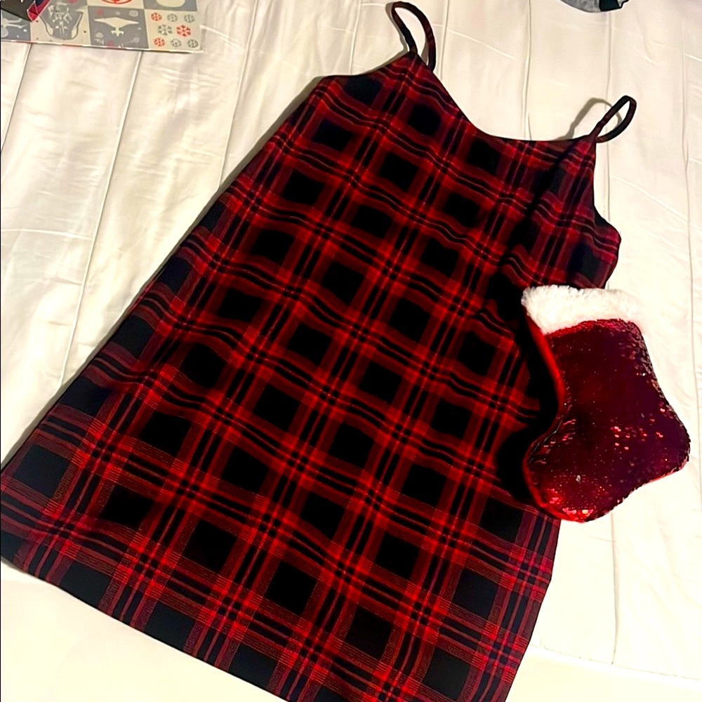 Holiday Christmas Slip Dress Girls’ 10/12 art class Red & Black Plaid-Like New!
